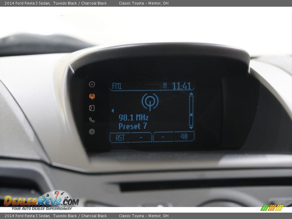 2014 Ford Fiesta S Sedan Tuxedo Black / Charcoal Black Photo #10