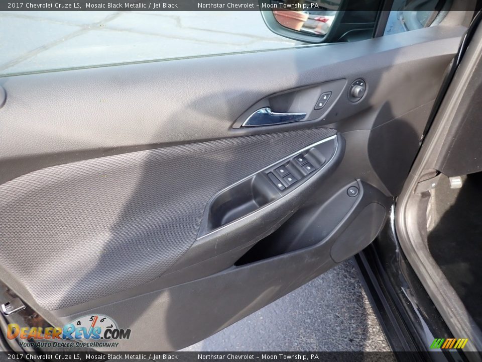 2017 Chevrolet Cruze LS Mosaic Black Metallic / Jet Black Photo #23