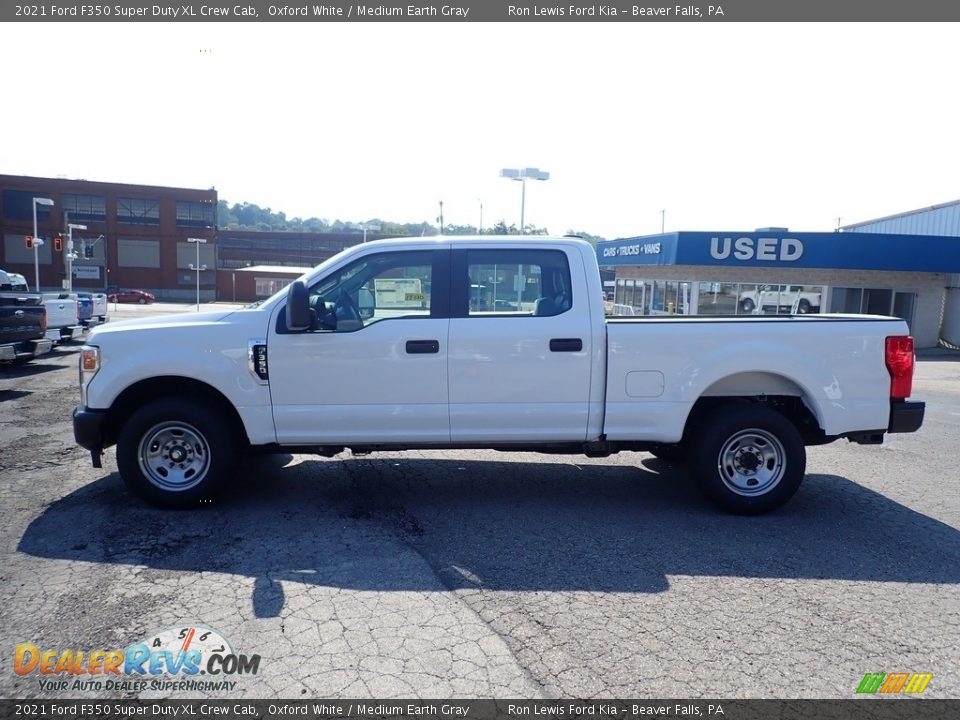 2021 Ford F350 Super Duty XL Crew Cab Oxford White / Medium Earth Gray Photo #6