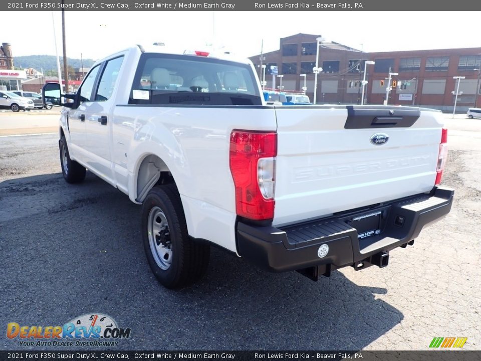 2021 Ford F350 Super Duty XL Crew Cab Oxford White / Medium Earth Gray Photo #7