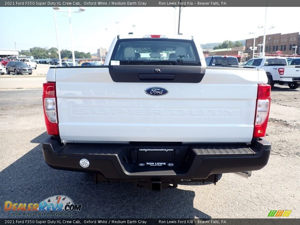 2021 Ford F350 Super Duty XL Crew Cab Oxford White / Medium Earth Gray Photo #8