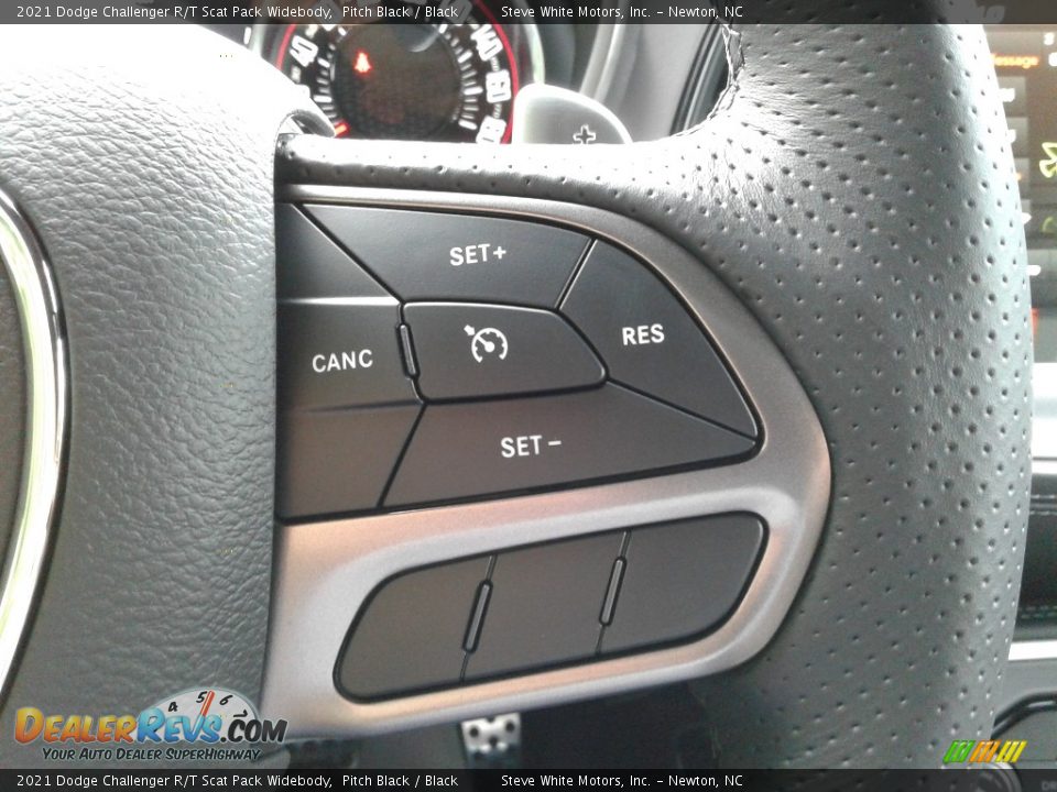 2021 Dodge Challenger R/T Scat Pack Widebody Steering Wheel Photo #18