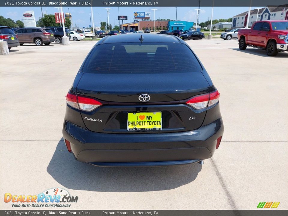 2021 Toyota Corolla LE Black Sand Pearl / Black Photo #5