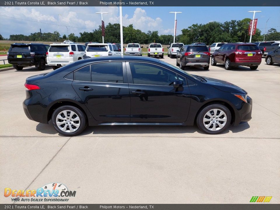2021 Toyota Corolla LE Black Sand Pearl / Black Photo #7