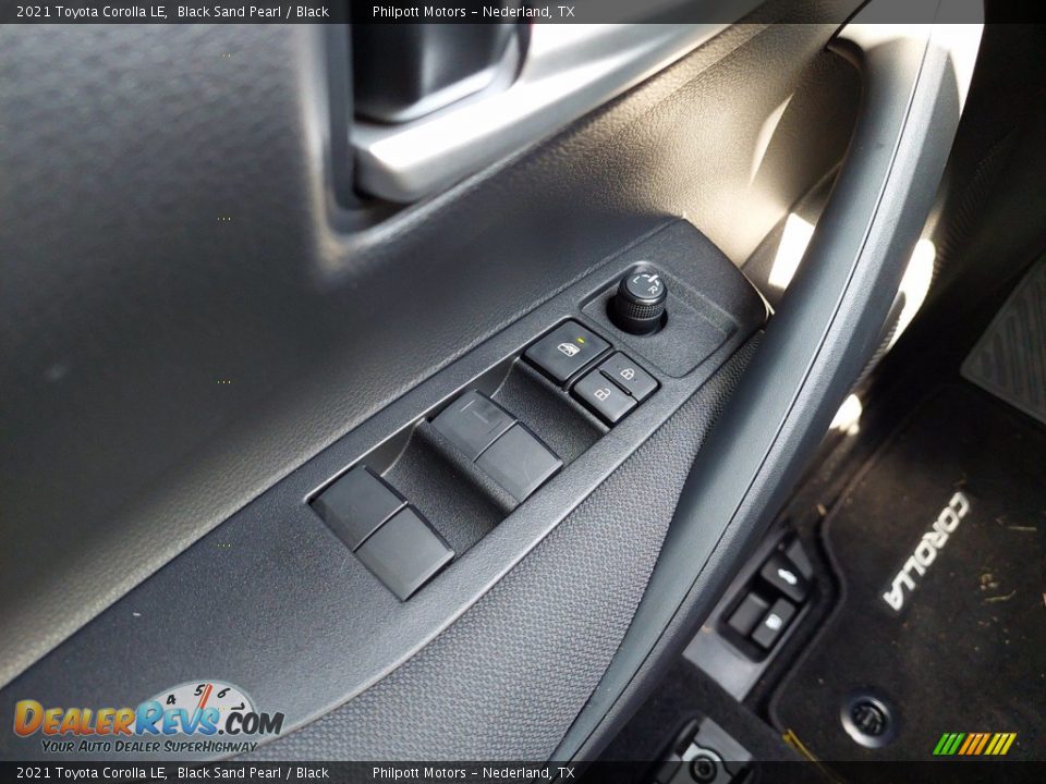 2021 Toyota Corolla LE Black Sand Pearl / Black Photo #11