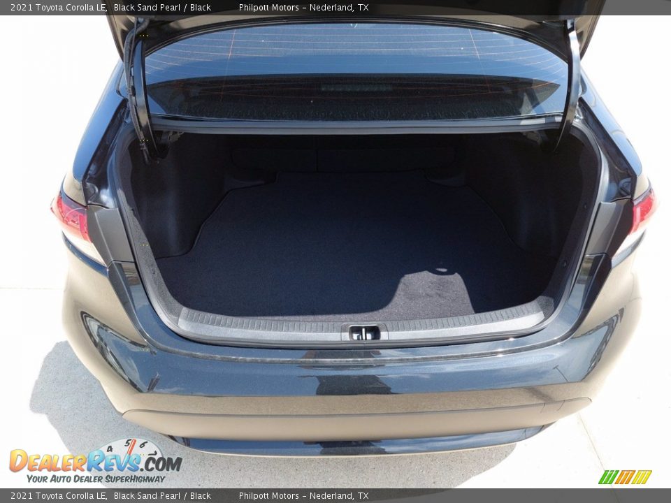 2021 Toyota Corolla LE Black Sand Pearl / Black Photo #23