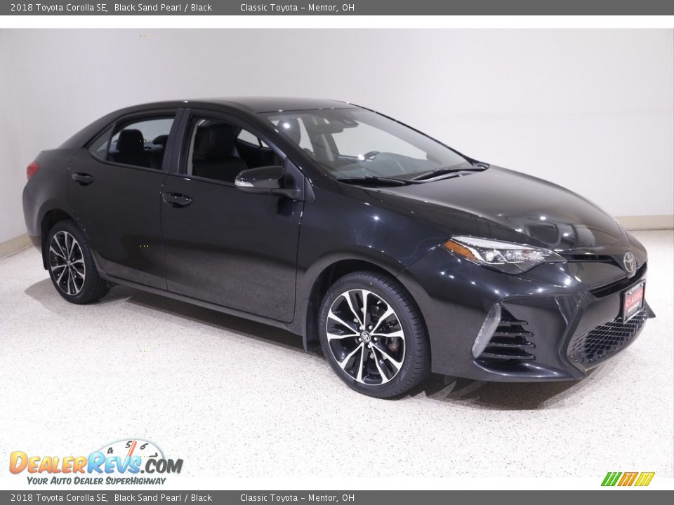 2018 Toyota Corolla SE Black Sand Pearl / Black Photo #1