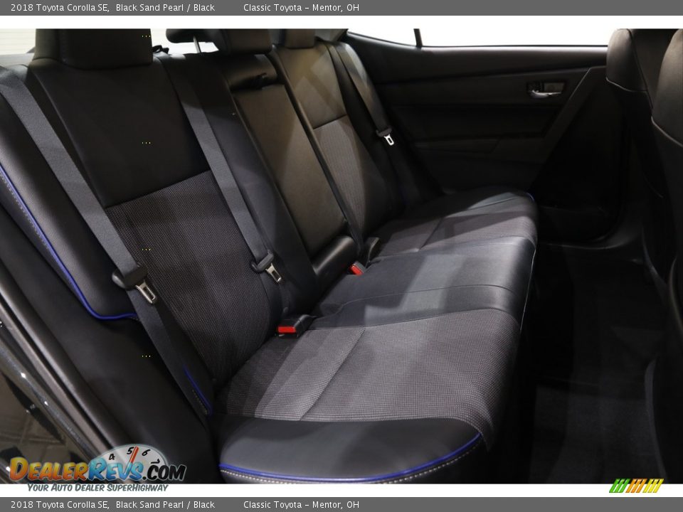 2018 Toyota Corolla SE Black Sand Pearl / Black Photo #15