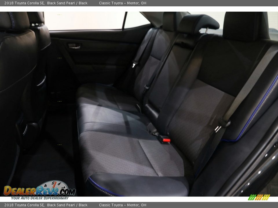 2018 Toyota Corolla SE Black Sand Pearl / Black Photo #16