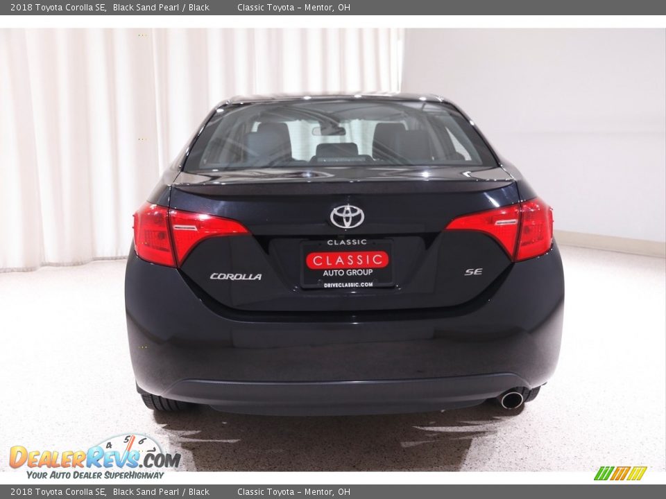 2018 Toyota Corolla SE Black Sand Pearl / Black Photo #17