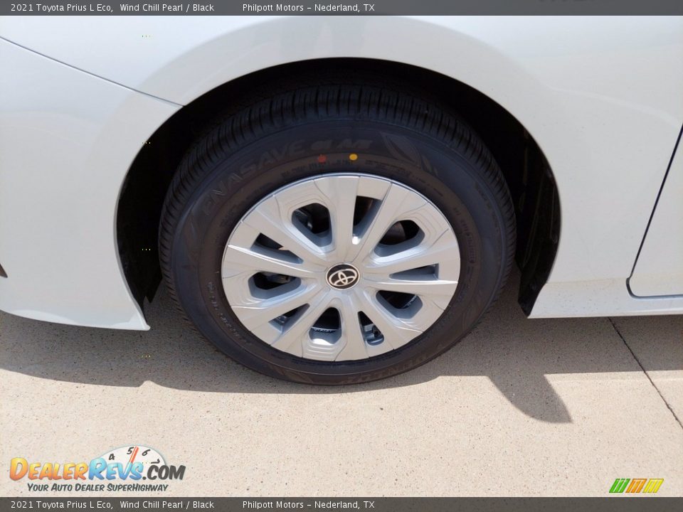 2021 Toyota Prius L Eco Wheel Photo #8
