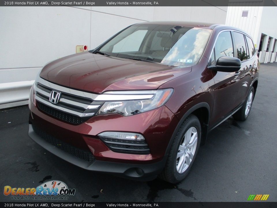 Front 3/4 View of 2018 Honda Pilot LX AWD Photo #10