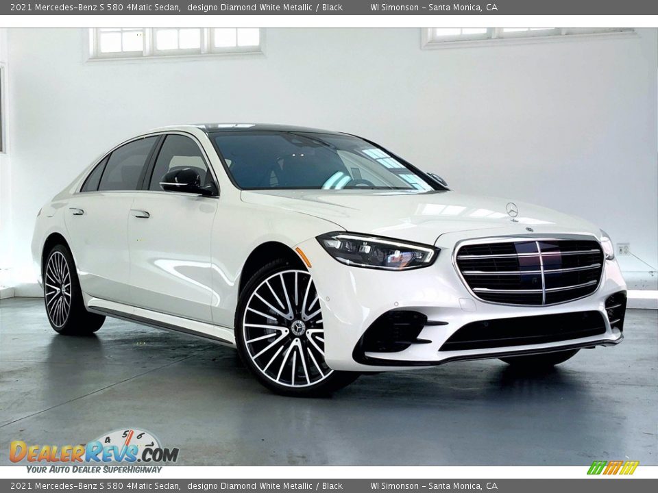 Front 3/4 View of 2021 Mercedes-Benz S 580 4Matic Sedan Photo #12