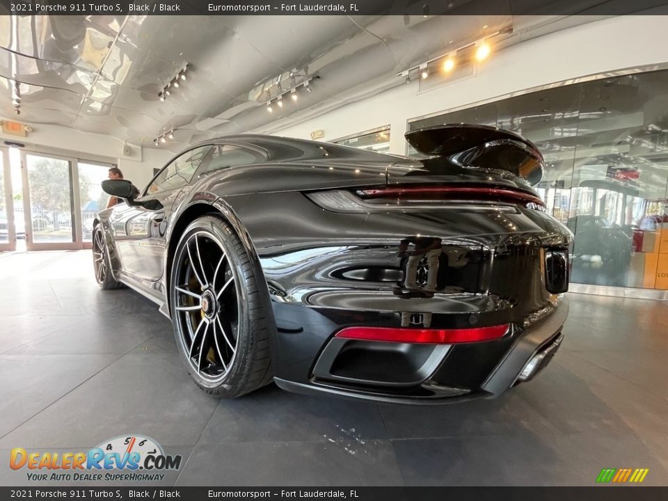 2021 Porsche 911 Turbo S Black / Black Photo #12