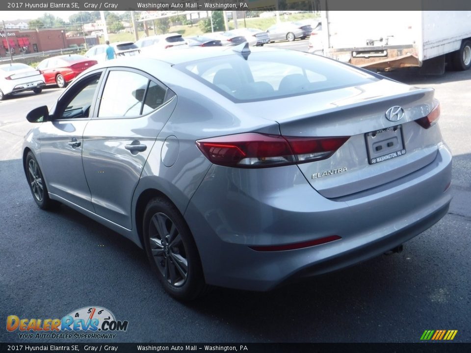 2017 Hyundai Elantra SE Gray / Gray Photo #7