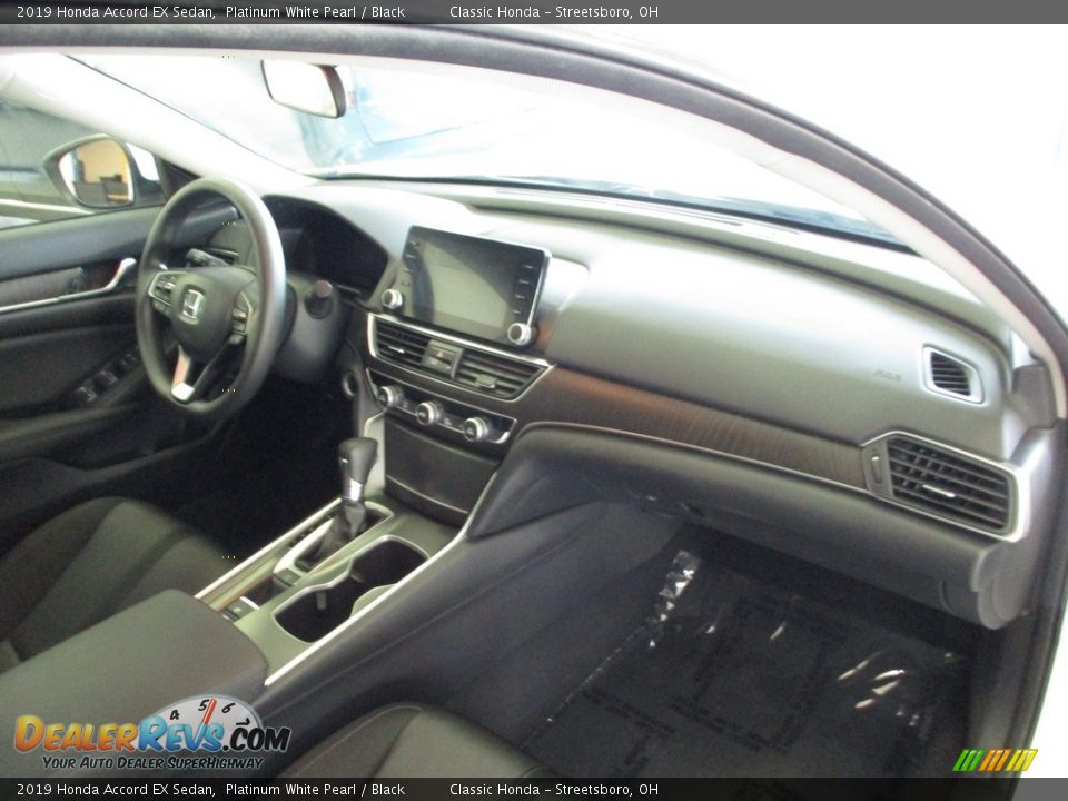 2019 Honda Accord EX Sedan Platinum White Pearl / Black Photo #16