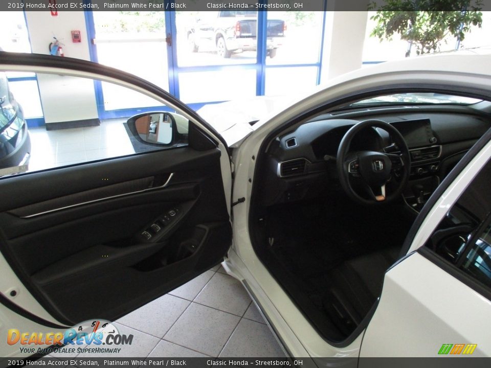 2019 Honda Accord EX Sedan Platinum White Pearl / Black Photo #22