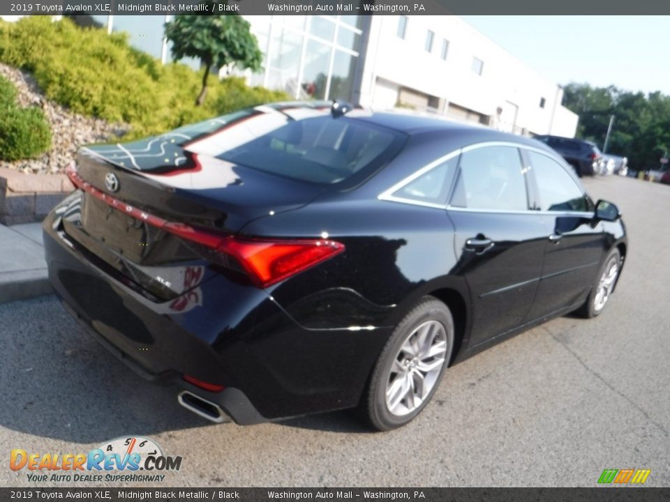 2019 Toyota Avalon XLE Midnight Black Metallic / Black Photo #16