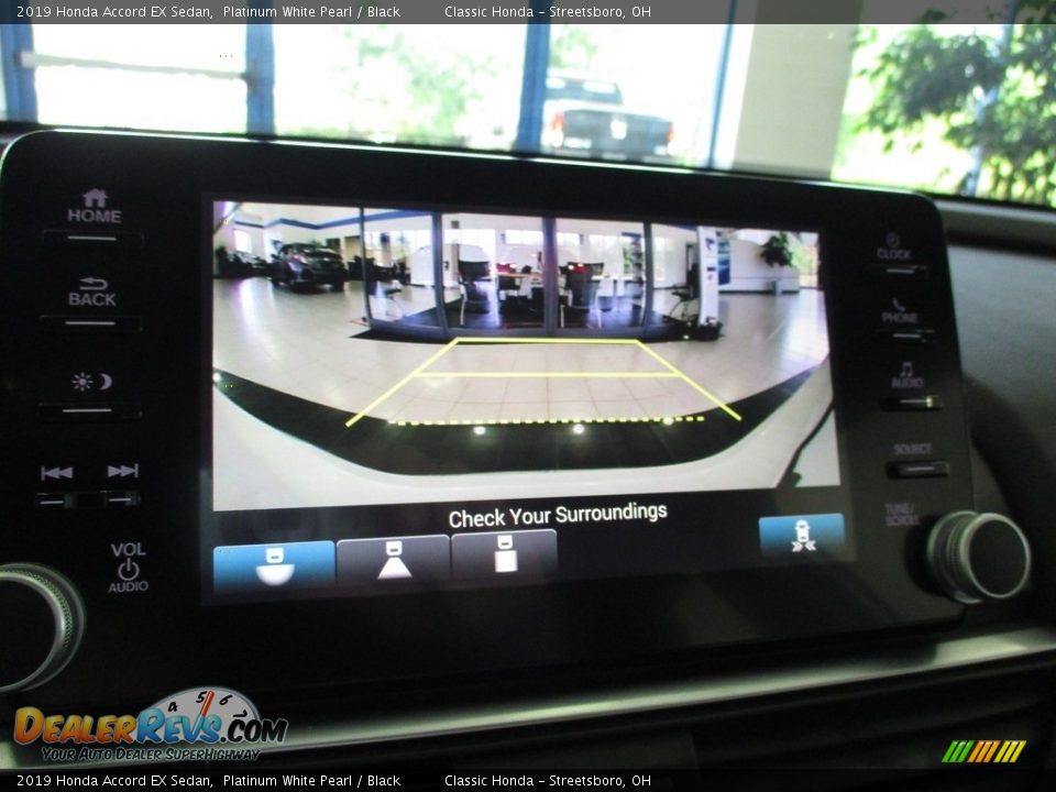 2019 Honda Accord EX Sedan Platinum White Pearl / Black Photo #31