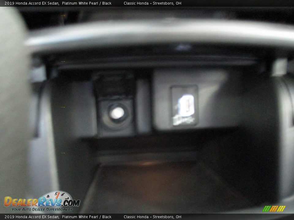 2019 Honda Accord EX Sedan Platinum White Pearl / Black Photo #36