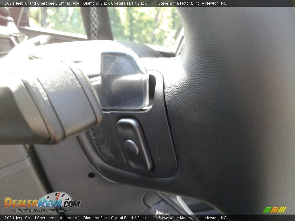 2021 Jeep Grand Cherokee L Limited 4x4 Diamond Black Crystal Pearl / Black Photo #12