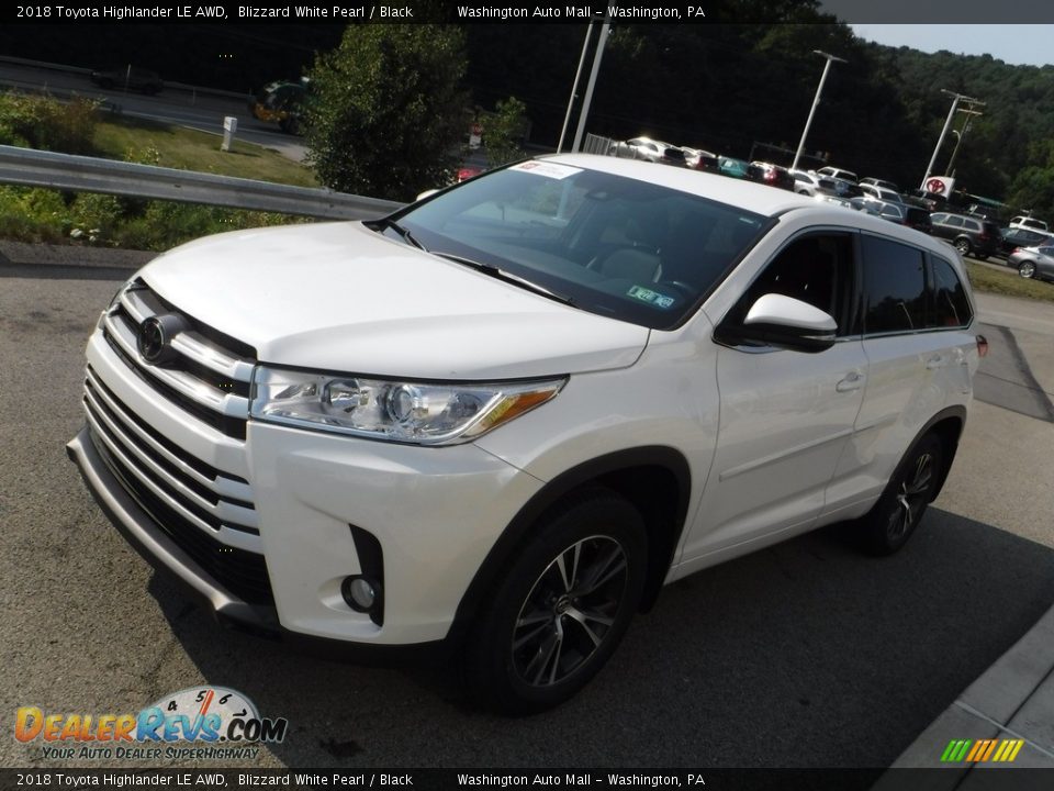 2018 Toyota Highlander LE AWD Blizzard White Pearl / Black Photo #10