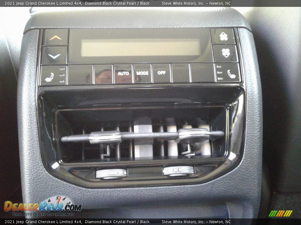 2021 Jeep Grand Cherokee L Limited 4x4 Diamond Black Crystal Pearl / Black Photo #15