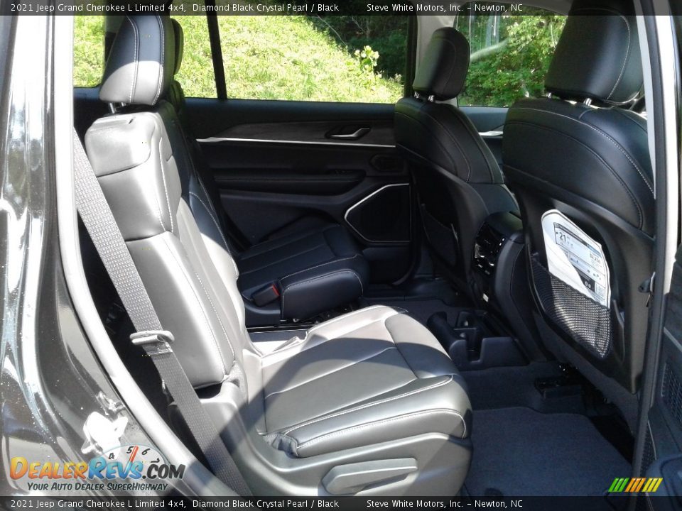 2021 Jeep Grand Cherokee L Limited 4x4 Diamond Black Crystal Pearl / Black Photo #18