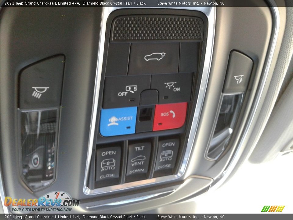 2021 Jeep Grand Cherokee L Limited 4x4 Diamond Black Crystal Pearl / Black Photo #31