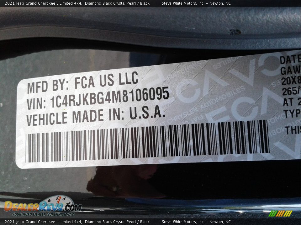 2021 Jeep Grand Cherokee L Limited 4x4 Diamond Black Crystal Pearl / Black Photo #35