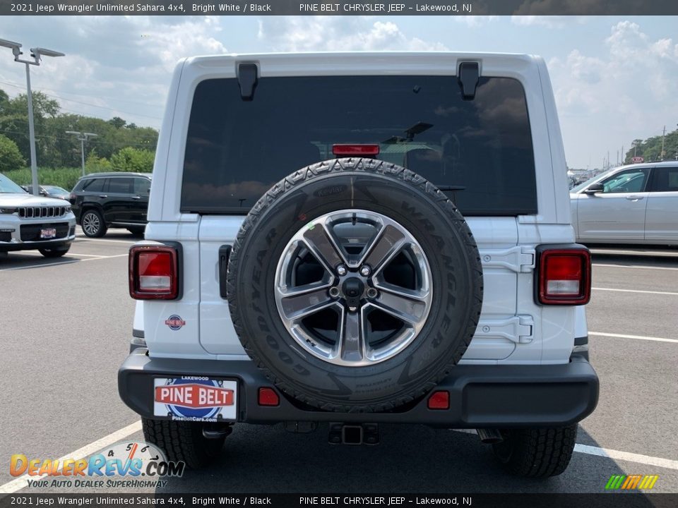 2021 Jeep Wrangler Unlimited Sahara 4x4 Bright White / Black Photo #5