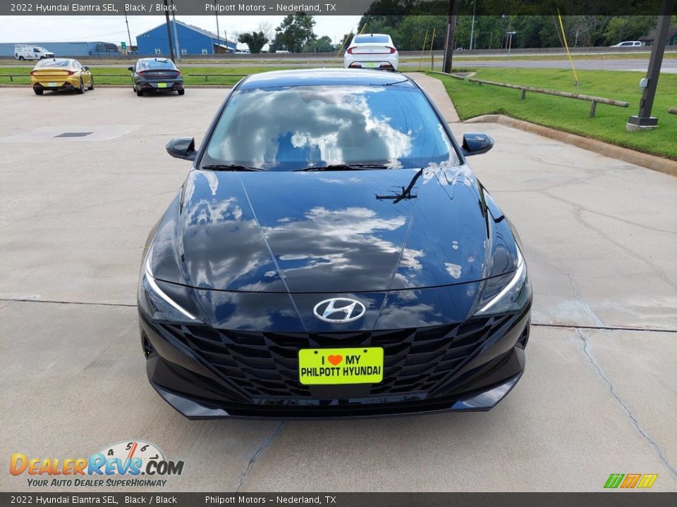 2022 Hyundai Elantra SEL Black / Black Photo #2
