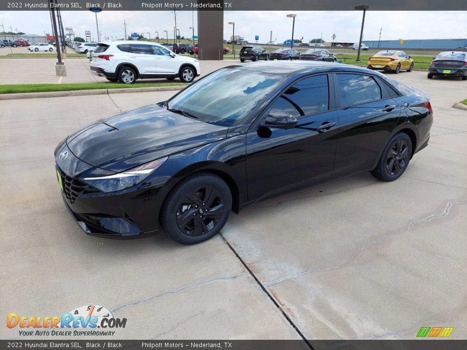 2022 Hyundai Elantra SEL Black / Black Photo #3