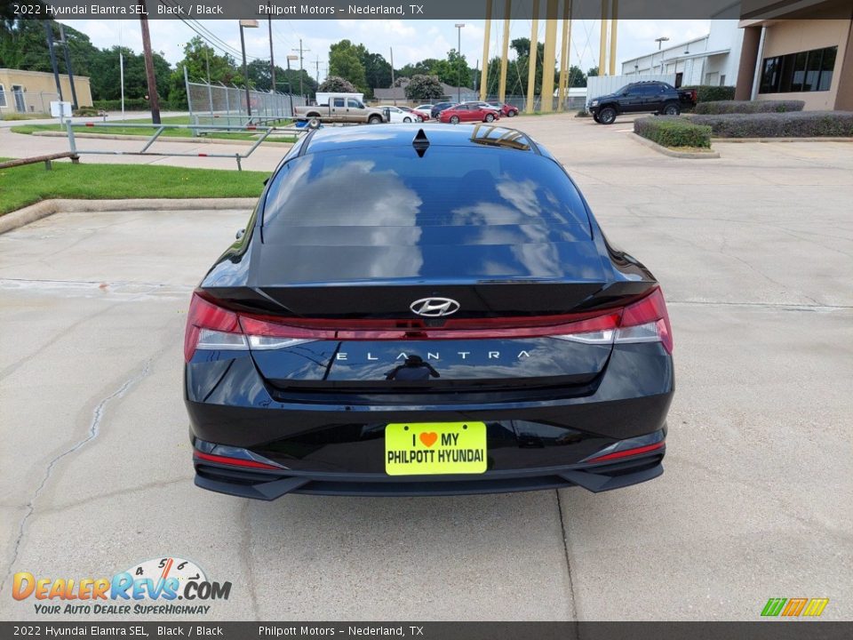 2022 Hyundai Elantra SEL Black / Black Photo #6
