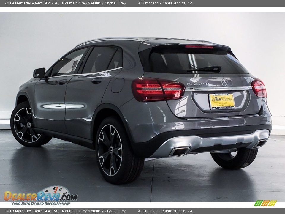 2019 Mercedes-Benz GLA 250 Mountain Grey Metallic / Crystal Grey Photo #2