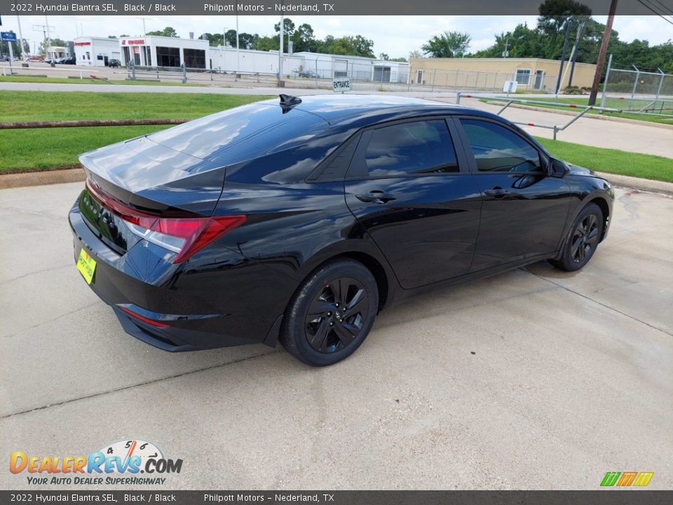 2022 Hyundai Elantra SEL Black / Black Photo #7