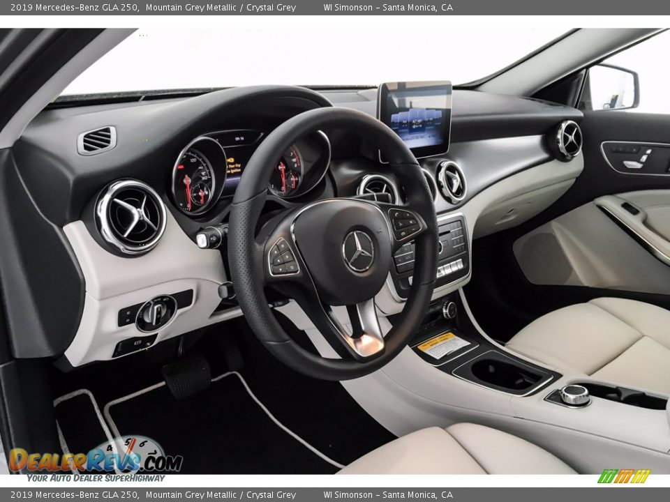 Crystal Grey Interior - 2019 Mercedes-Benz GLA 250 Photo #4