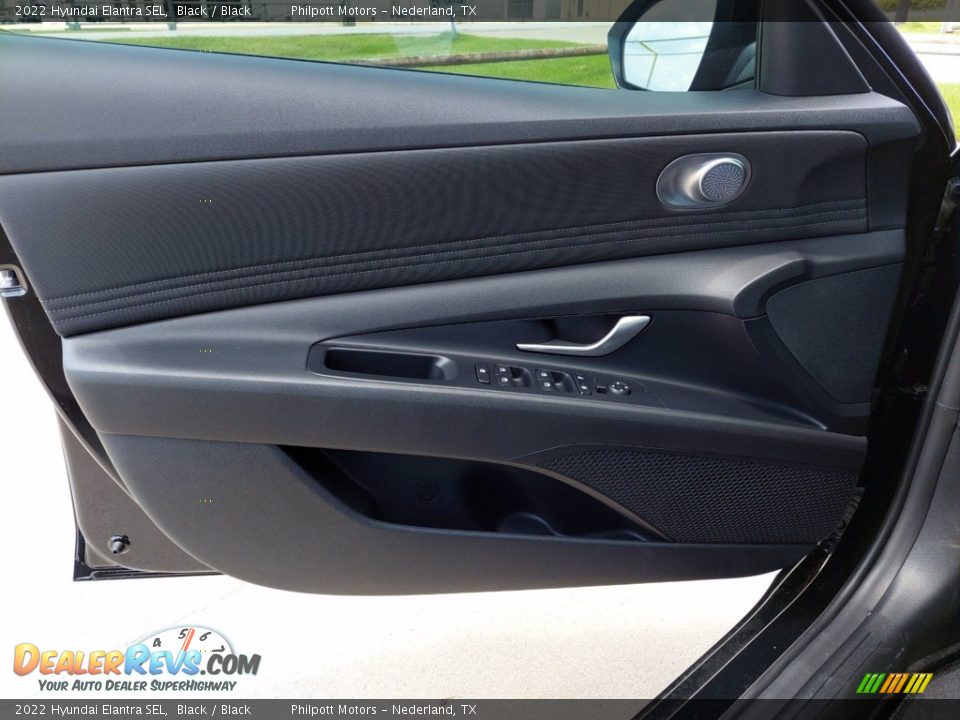 2022 Hyundai Elantra SEL Black / Black Photo #10
