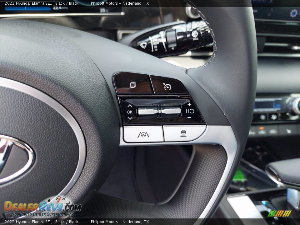 2022 Hyundai Elantra SEL Black / Black Photo #14