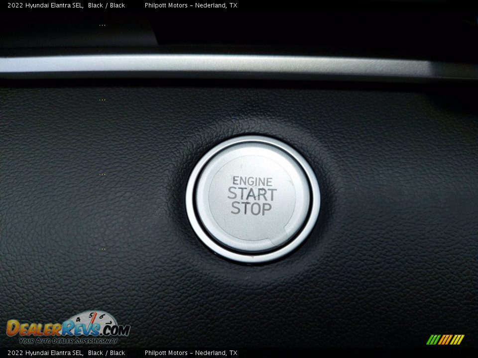 2022 Hyundai Elantra SEL Black / Black Photo #19