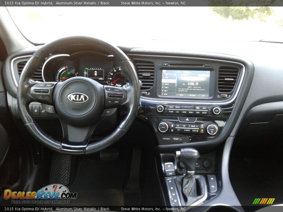 Dashboard of 2015 Kia Optima EX Hybrid Photo #18