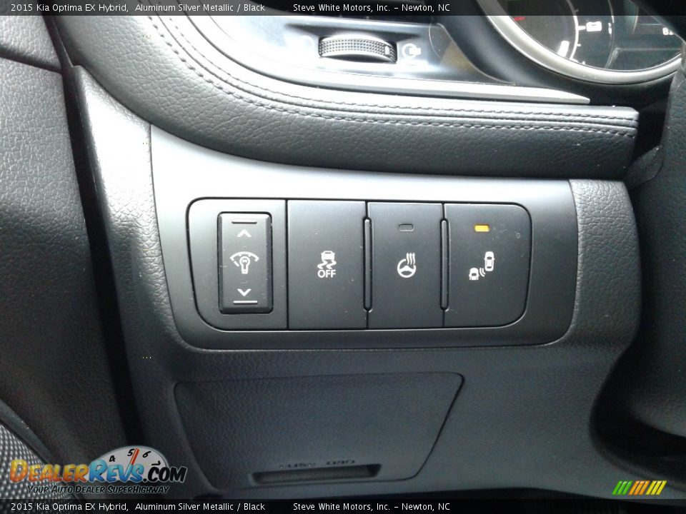 Controls of 2015 Kia Optima EX Hybrid Photo #20