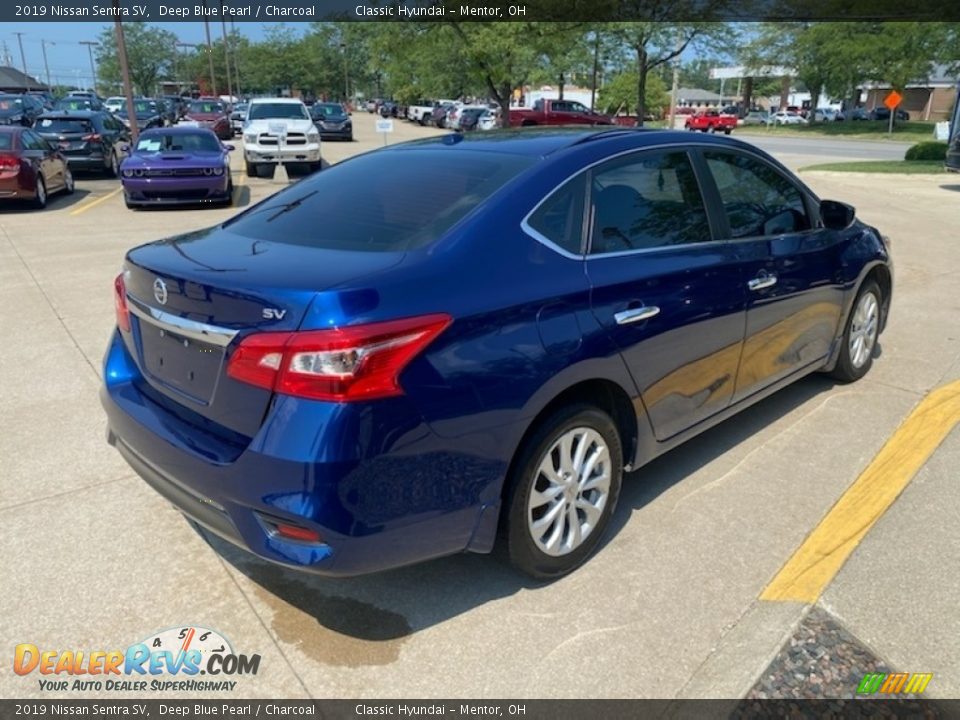 2019 Nissan Sentra SV Deep Blue Pearl / Charcoal Photo #2