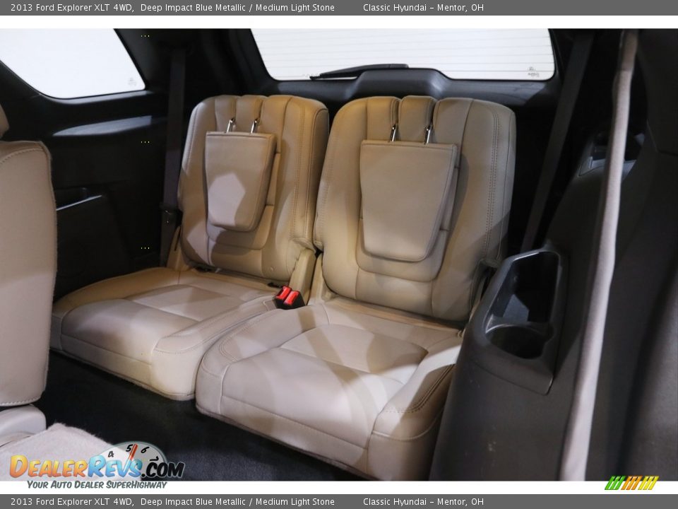 2013 Ford Explorer XLT 4WD Deep Impact Blue Metallic / Medium Light Stone Photo #17