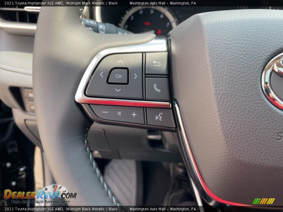 2021 Toyota Highlander XLE AWD Steering Wheel Photo #23