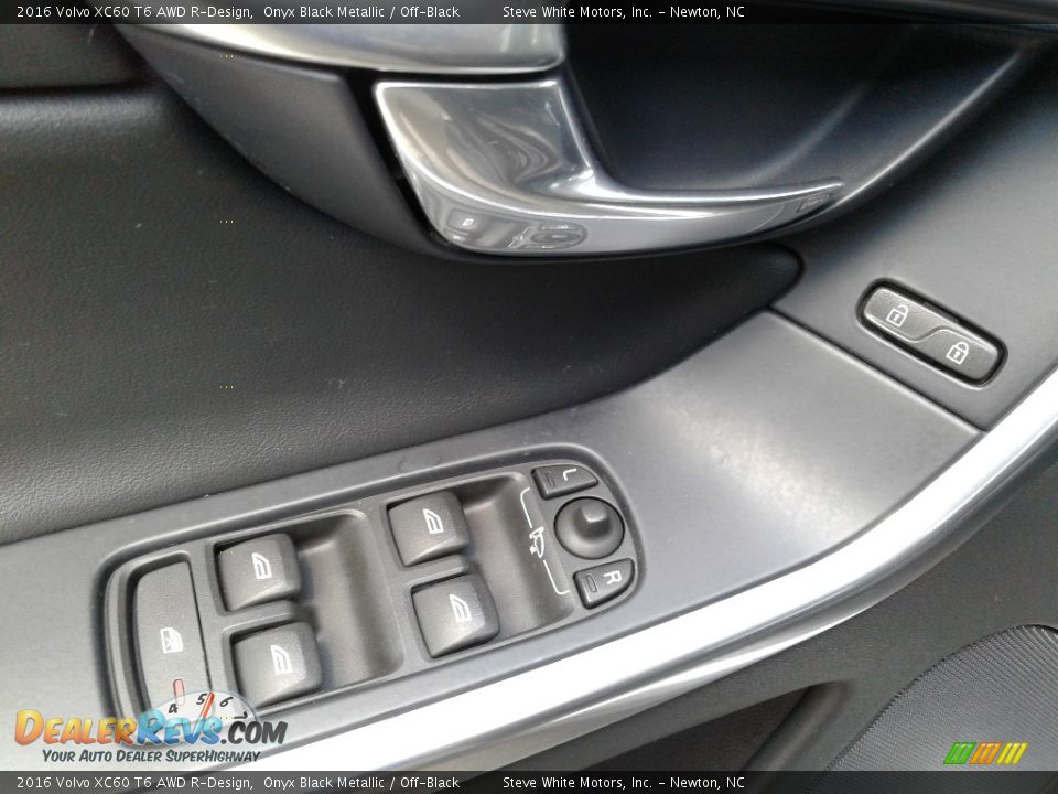 Door Panel of 2016 Volvo XC60 T6 AWD R-Design Photo #11