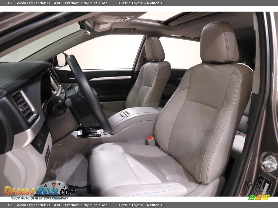 2018 Toyota Highlander XLE AWD Predawn Gray Mica / Ash Photo #5