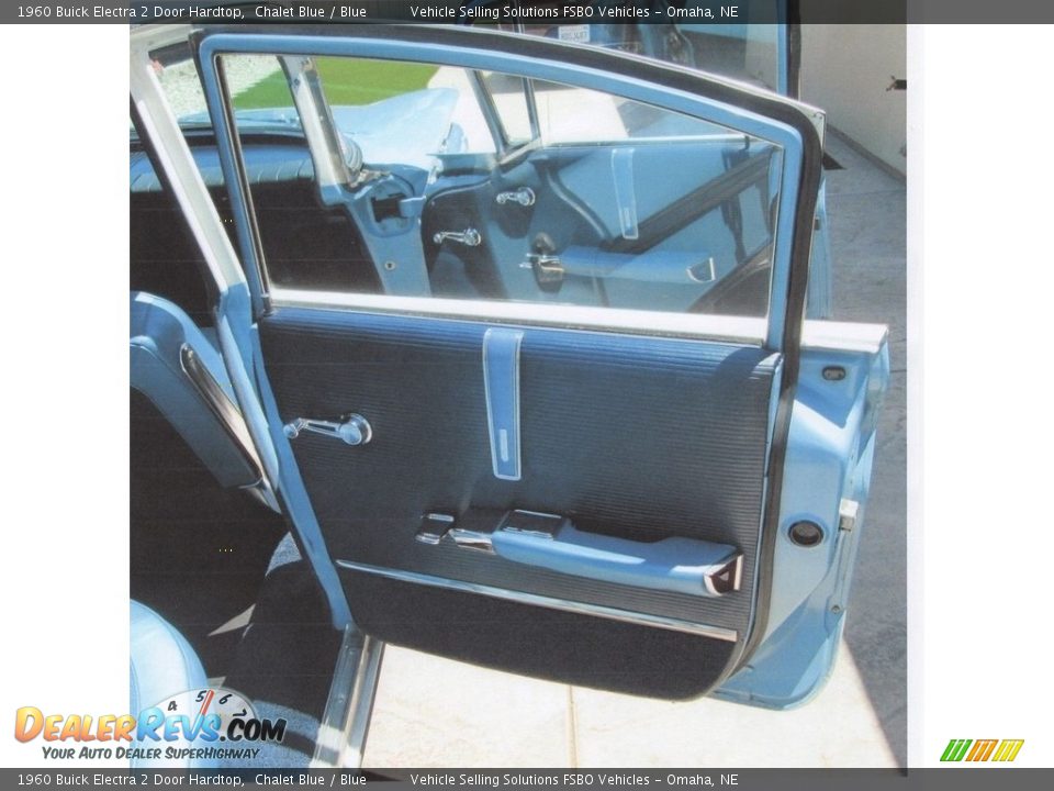 Door Panel of 1960 Buick Electra 2 Door Hardtop Photo #13