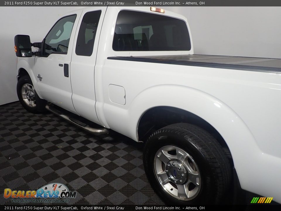 2011 Ford F250 Super Duty XLT SuperCab Oxford White / Steel Gray Photo #17