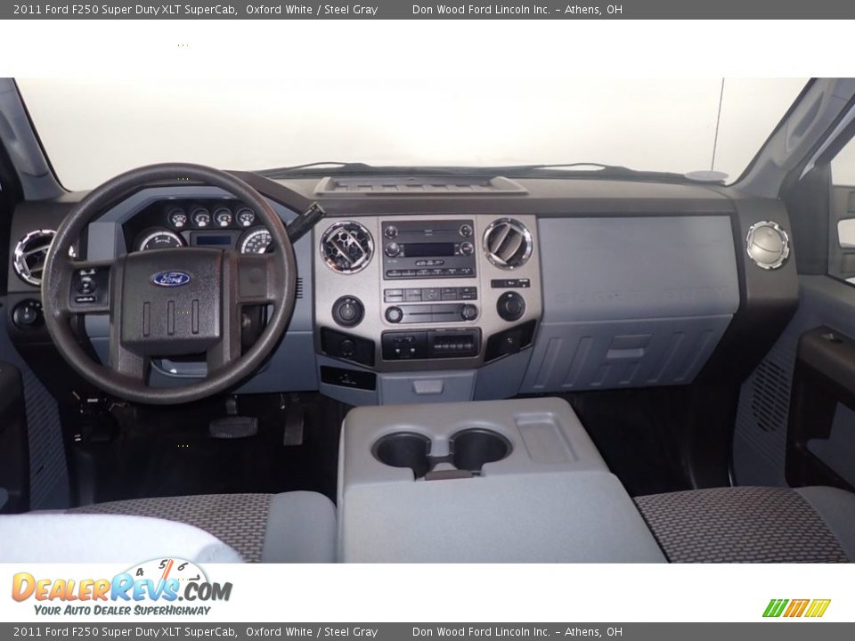 Dashboard of 2011 Ford F250 Super Duty XLT SuperCab Photo #24